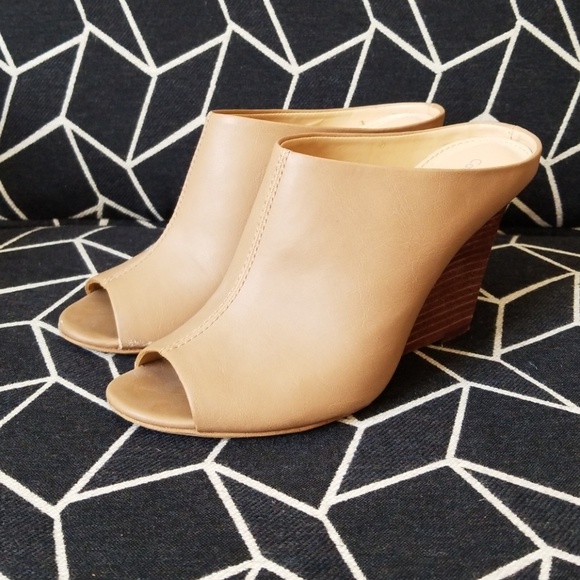 Calvin Klein Shoes - Calvin Klein Jeans Camel Open-toe Heeled Mules - 7